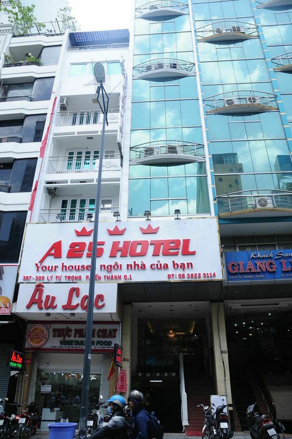 Khách sạn A25 - 307 Lý Tự Trọng 2*